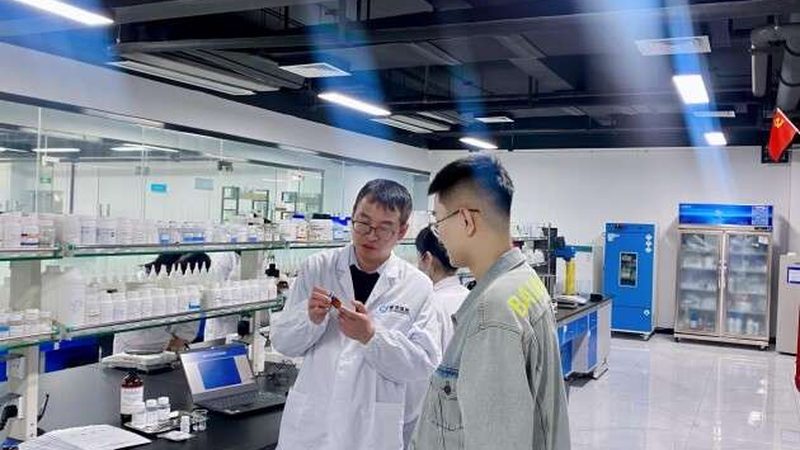 PCR管与离心管：两种实验工具的异同解析